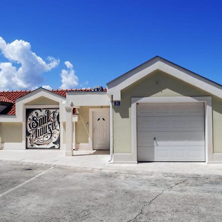 Soul House Omis Apartment ภายนอก รูปภาพ