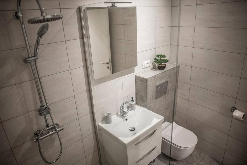 Soul House Omis Apartment ภายนอก รูปภาพ